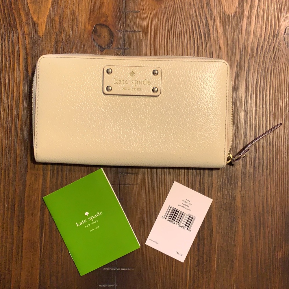 Kate Spade wallet NWT